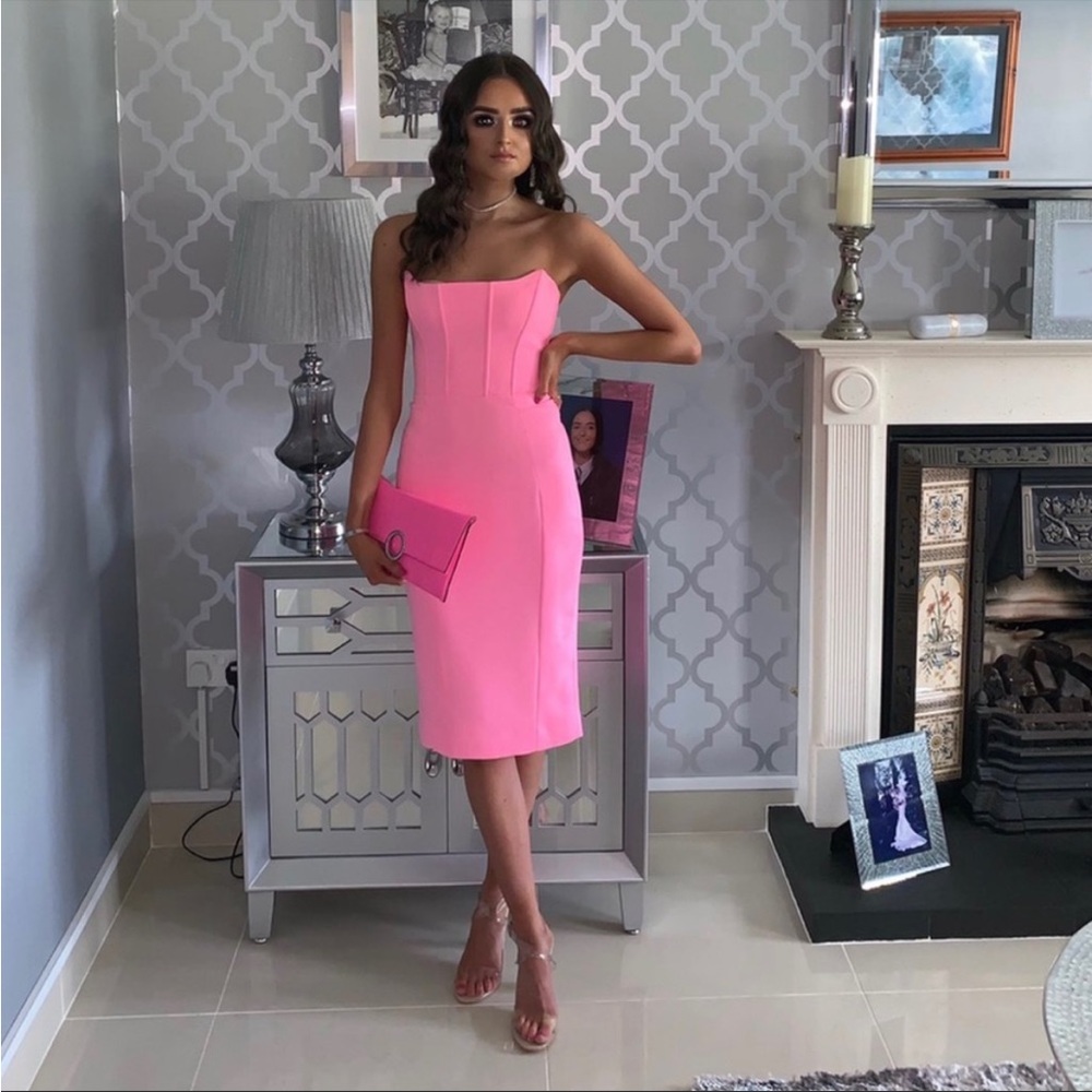 HOUSE OF CB 'Niaz' Pepto Pink Crepe Corset Dress - Picture 9 of 11